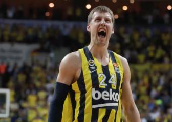 Así juega Jan Vesely, el posible sustituto de Ante Tomic
