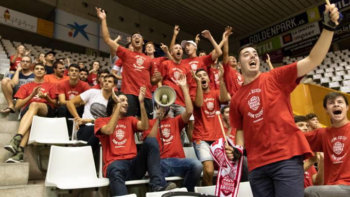 Aficionados del Bàsquet Girona durante un partido.