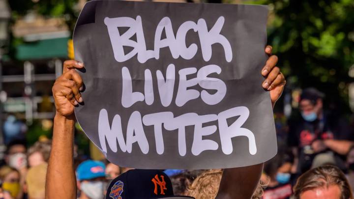 Las nuevas pistas de la NBA, pintadas de "Black Lives Matter"