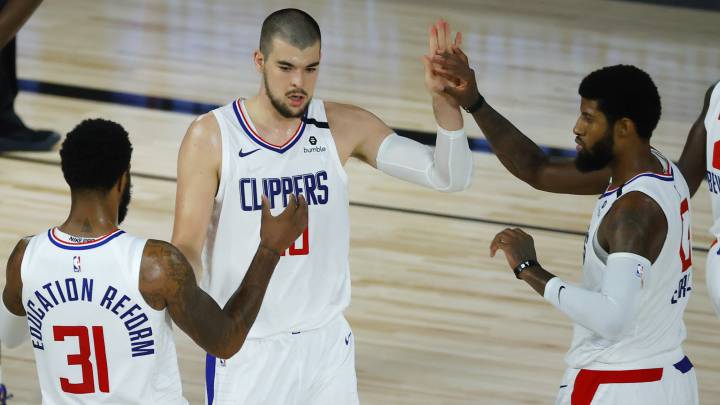 Los jugadores de Los Angeles Clippers, durante el partido de la NBA en el que se han enfrentado a New Orleans Pelicans