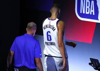 Polémica expulsión a Porzingis que cambió el partido