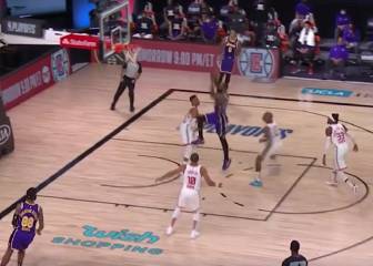 Esto es ser el rey de la NBA: el mate de Lebron en la cara de un 'gallito' del que harán pósters