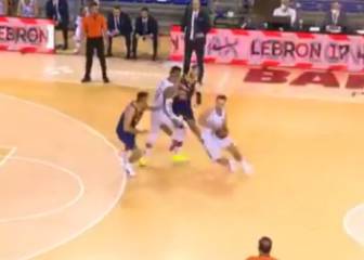 ¿Fue falta de Rivero sobre Abrines en el Barça-Burgos?