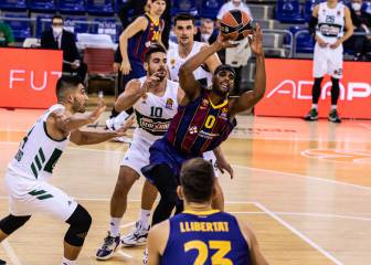Davies y Higgins salen al rescate del Barça