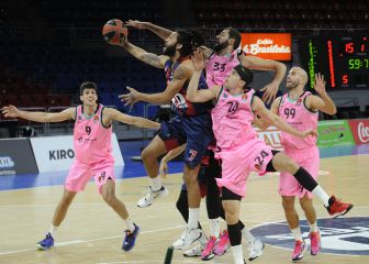 El Barça remonta en el regreso de Mirotic