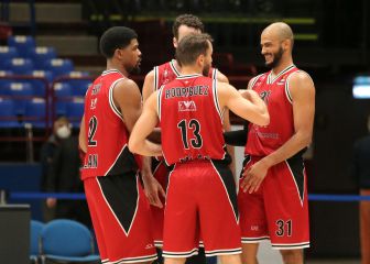 El Milán cesa su actividad por 