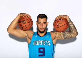 Willy Hernangómez presenta su nueva marca de ropa en el Rally de Tierra Madrid 2020