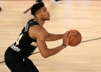 El regalo de los Bucks a Giannis: un boli para firmar la renovación