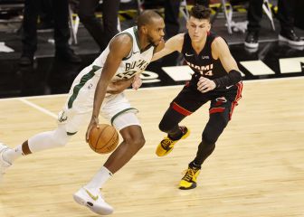 Récord de triples en la NBA y paliza histórica de los Bucks