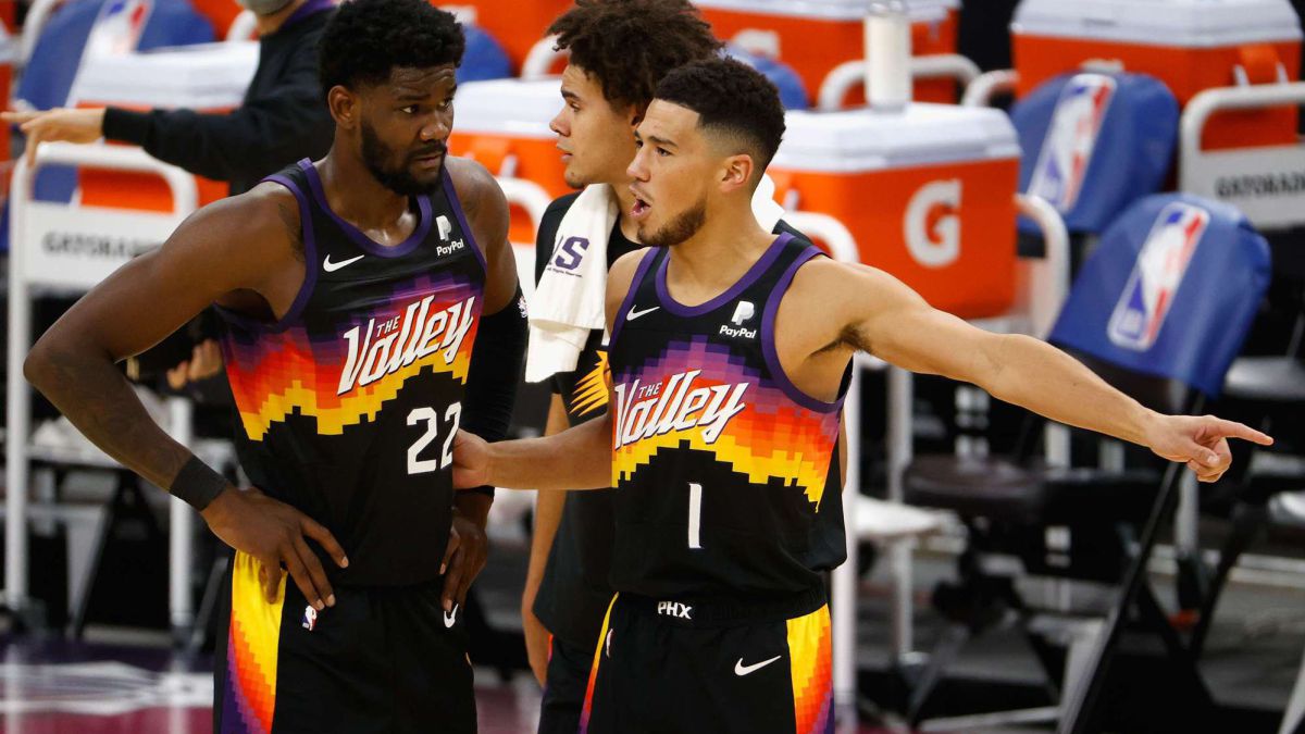 Mucho m s que Paul y Booker los Suns a por todas en el Oeste