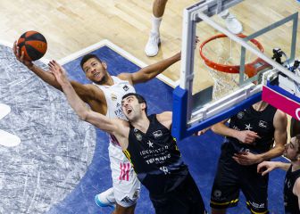 El Madrid aguanta en pie