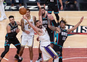 Los Lakers siguen a lo suyo