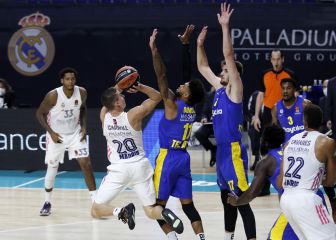 Carroll aguanta el tirón