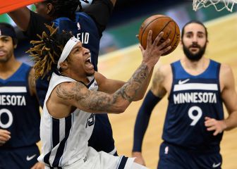 Ricky y Juancho naufragan en unos Wolves que son un drama