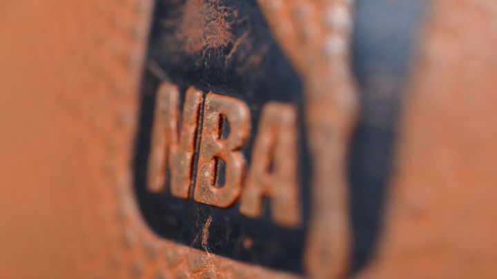 La NBA podría vacunar a todos los jugadores para "dar ejemplo"