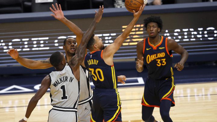 Cuidado con los Warriors: Curry dirige una paliza a los Spurs