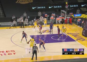 Con el partido hirviendo, y tras dos prórrogas, LeBron James muestra por qué es una leyenda viva