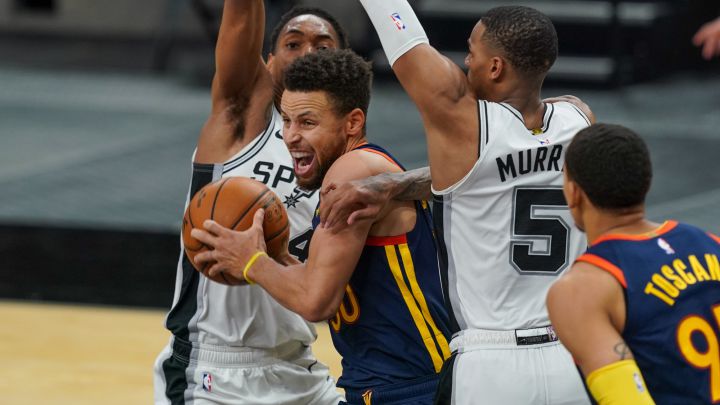 Stephen Curry, durante el partido de la NBA que ha enfrentado a San Antonio Spurs y Golden State Warriors.
