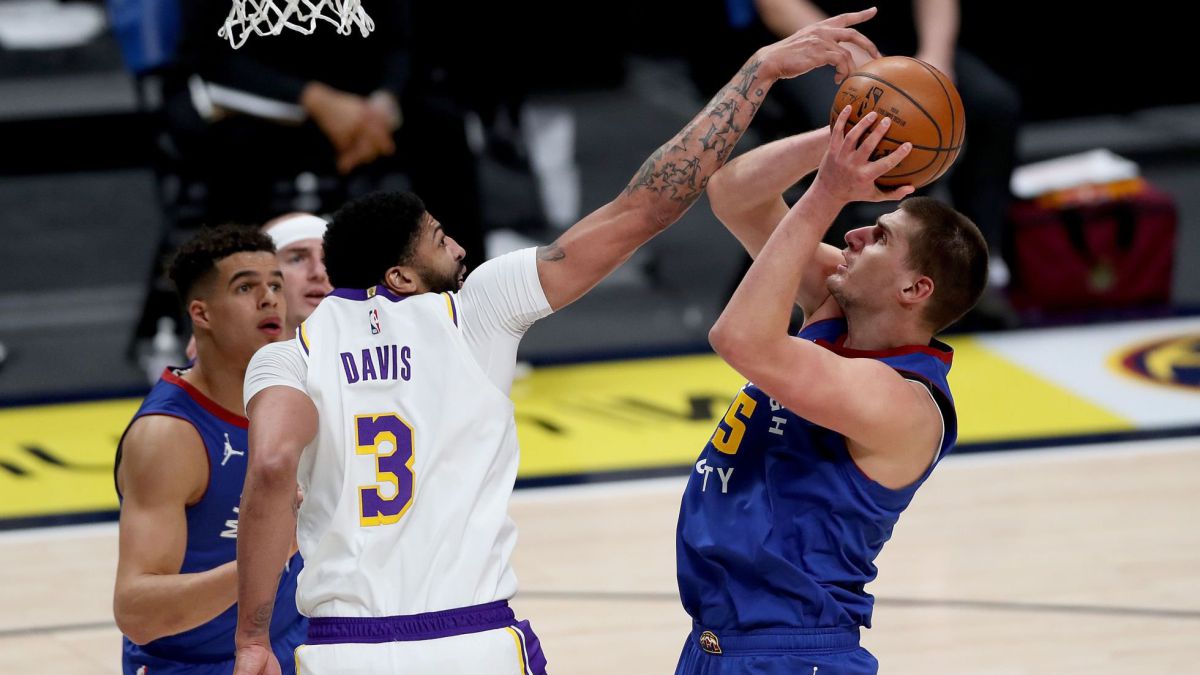 Anthony Davis y Nikola Jokic