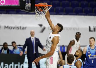 Tavares la rompe: 27 puntos