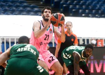 Mirotic se sale y el Barça gana en Grecia