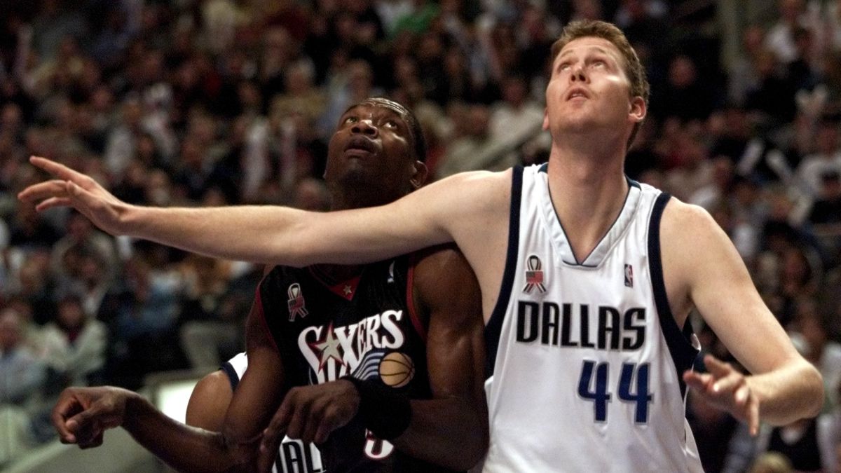El 'gigante' Shawn Bradley, paralizado tras ser atropellado