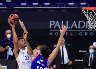 ¿Alerta roja? Tavares se fue lesionado ante Anadolu Efes