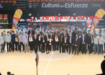 El Valencia disfrutó de su fiesta por la Eurocup 