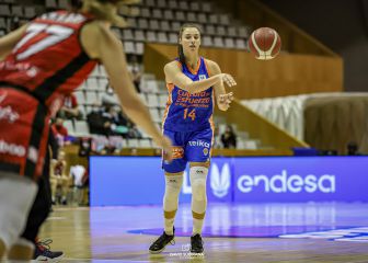 El Valencia se acerca a la final de la liga tras ganar en Girona