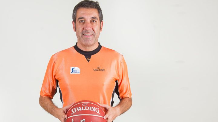 Juan Carlos García González, árbitro internacional de la ACB y de la Euroliga.