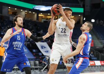 Walter Tavares repite premio al Mejor Defensor de la Euroliga