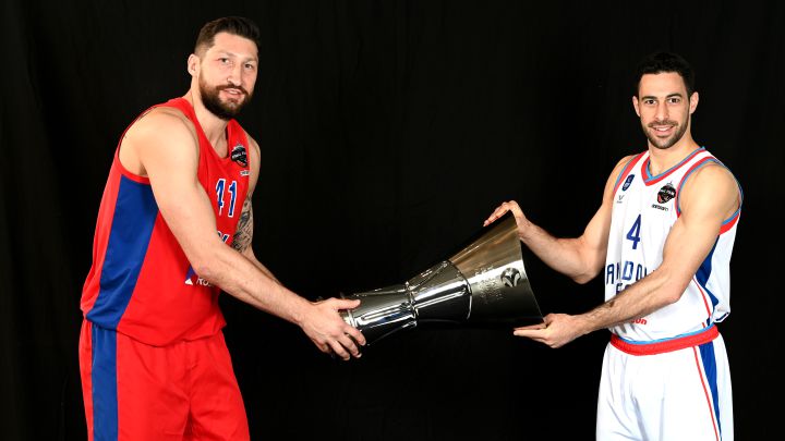 COLOGNE, GERMANY - MAY 26: Nikita Kurbanov, #41 of CSKA Moscow and Dogus Balbay, #4 of Anadolu Efes Istanbul during the Team Captains Photocall as part of Turkish Airlines EuroLeague Final Four Cologne 2021 at Radisson Blu Cologne on May 26, 2021 in Cologne, Germany. (Photo by Rodolfo Molina/Euroleague Basketball via Getty Images)
