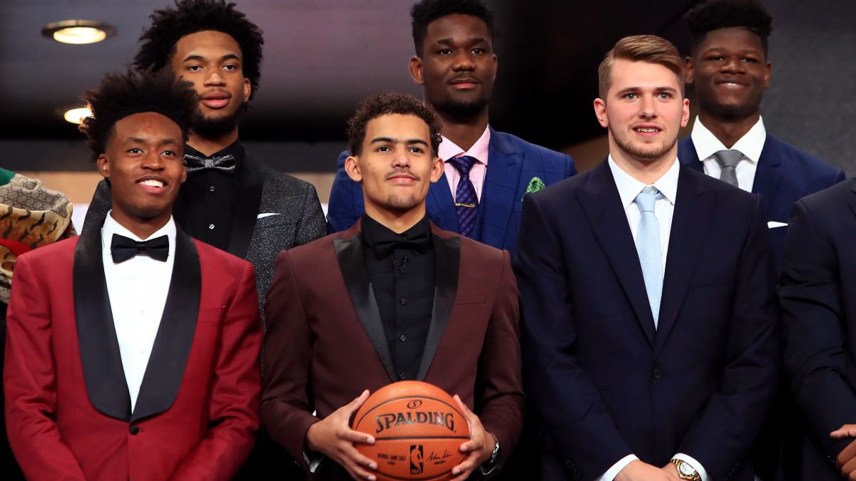 DeAndre Ayton, número uno del draft; Luka Doncic, número tres y