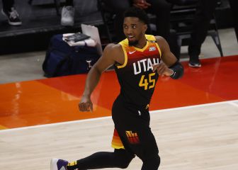 Mitchell guía a los Jazz