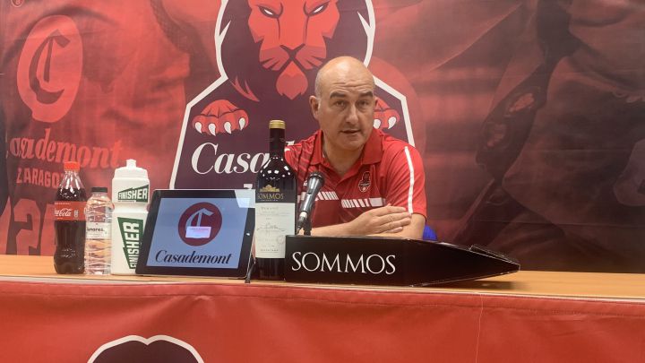 Jaume Ponsarnau, en su presentación como entrenador del Casademont Zaragoza.