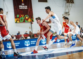 España comienza con derrota