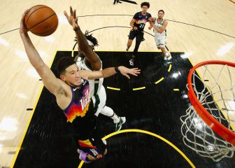 Booker y Paul frenan a un colosal Antetokounmpo