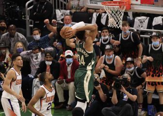 Giannis se viste de Shaquille