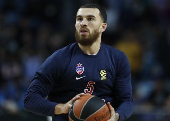Mike James deja el CSKA