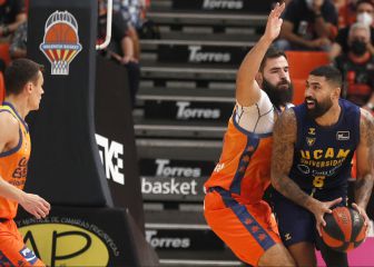 UCAM remonta y conqusita La Fonteta a pesar de Claver