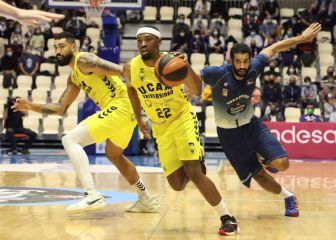 El Murcia impone su físico ante un desconocido Monbus Obradoiro