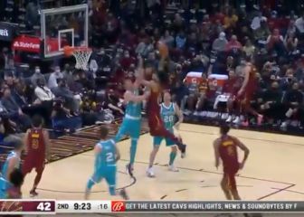 Ricky Rubio crea y Jarrett Allen estampa el sello: mate animal