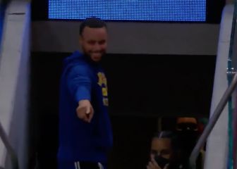 El canastón desde casa de Stephen Curry para calentar con dedicatoria y pose incluidas