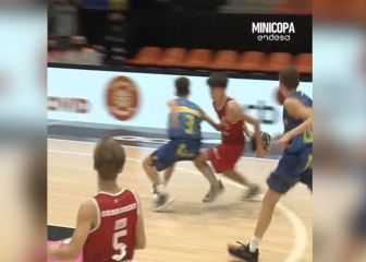 Clase inmensa en la MiniCopa: el truco con 'bombita' de Soneira