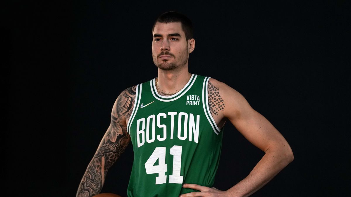 Juancho and his time in Boston: “It was hard, there was no room for me”