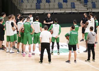 Ibon Navarro, al rescate del Unicaja frente al Real Madrid