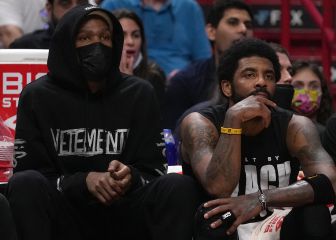 La furia de Kyrie Irving no basta