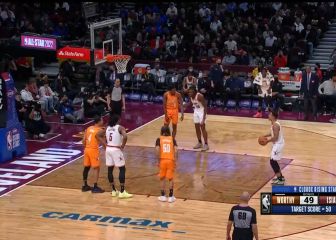 Va a lanzar el tiro libre decisivo para ganar y lo que hace el rival para distraerle pasa a la historia