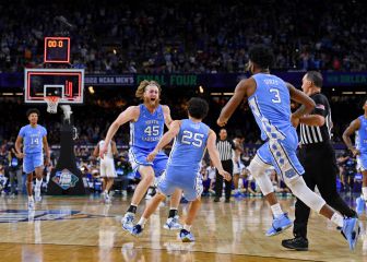 El mítico 'Coach K' se queda sin final: North Carolina reta a Kansas