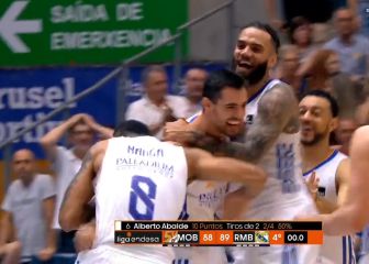 Locura total de Abalde para ganar: vean su canasta sobre la bocina impredecible
